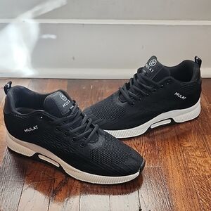 EUC Mulat Ultrapex Black White Men's Hidden Lift Casual Comfort Sneakers 10.5